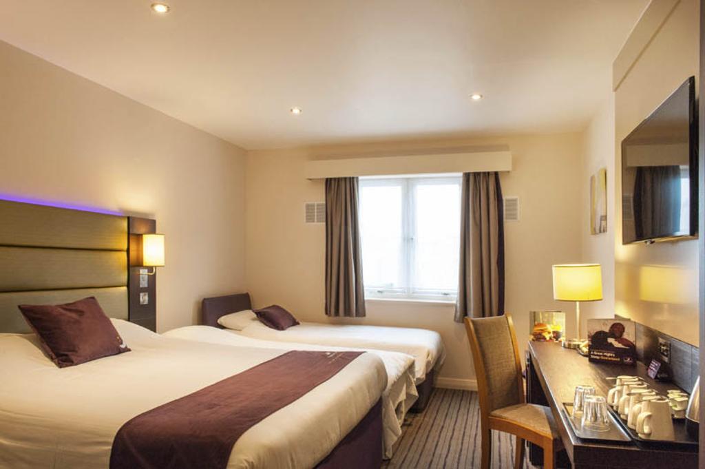 Premier Inn Dundee North Room photo