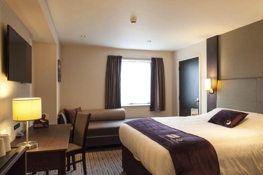 Premier Inn Dundee North Exterior photo